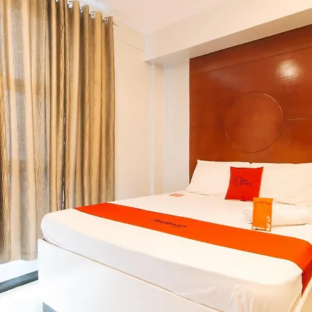 Reddoorz Near Bambang Station Hotel
