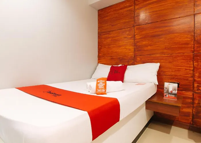 Reddoorz Near Bambang Station マニラ市