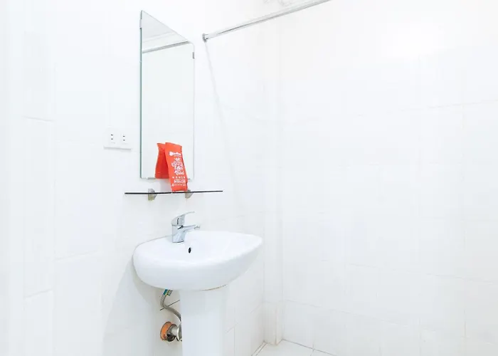 Reddoorz Near Bambang Station Manila