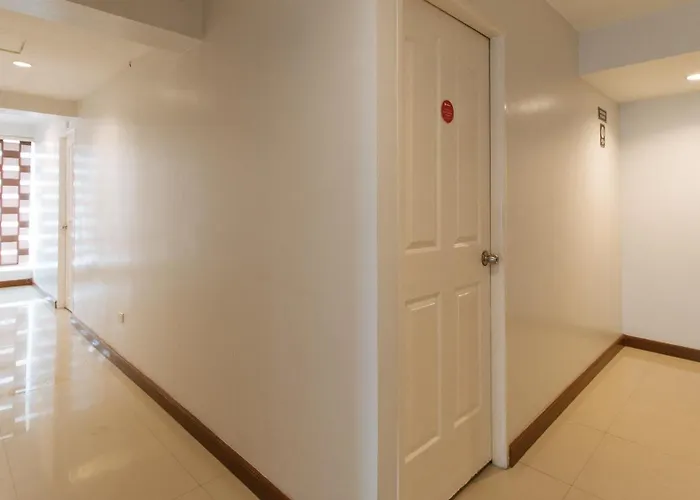 ホテル Reddoorz Near Bambang Station マニラ市
