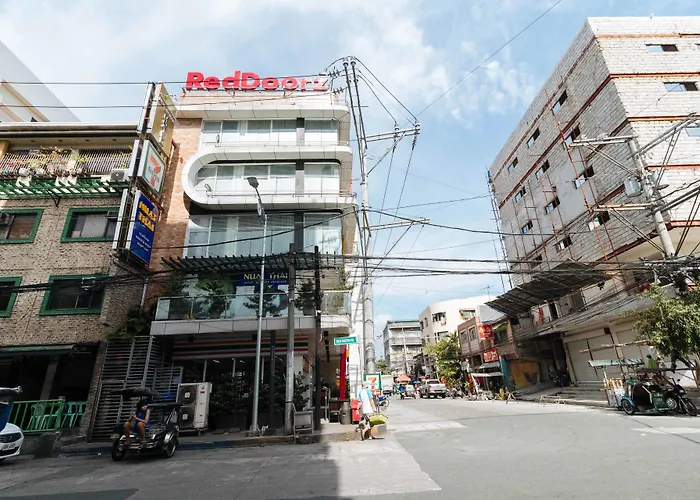 Reddoorz Near Bambang Station ホテル