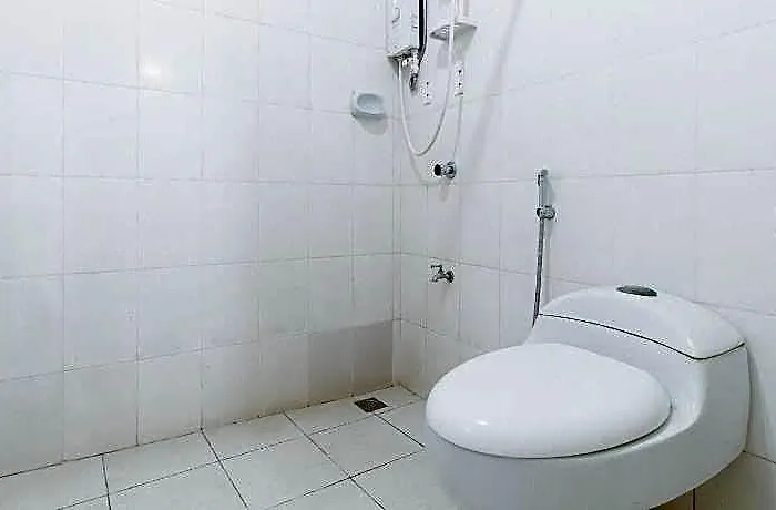 Reddoorz Near Bambang Station Hotel Manila