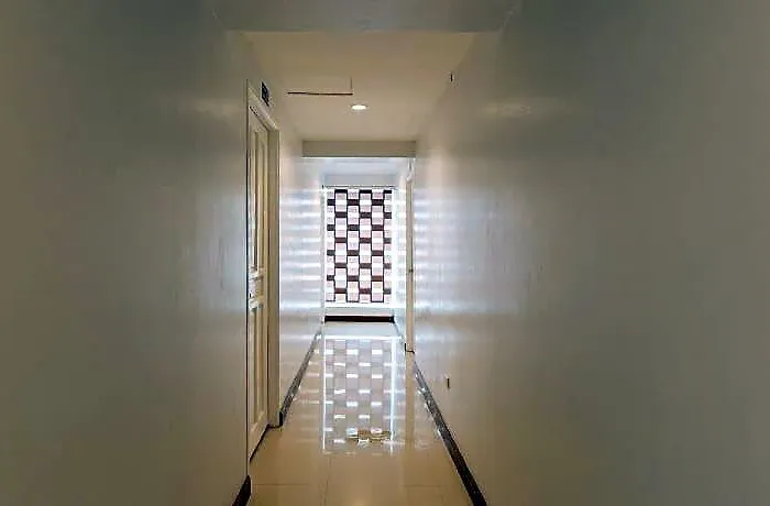 ホテル Reddoorz Near Bambang Station マニラ市